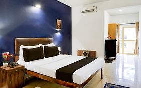 Super Townhouse Candolim